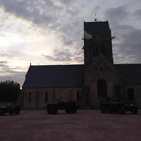 Gite** De Pauline A Mere Eglise Vakantiehuis Sainte-Mère-Église